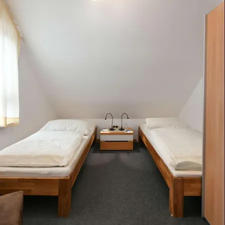 Kleine Pinkenburg Pinkenburg Sued - Im Haus 