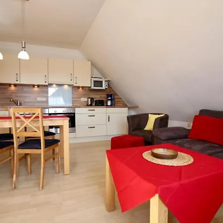 Kleine Pinkenburg Pinkenburg Sued - Im Haus 